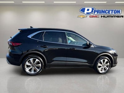 2025 Ford Escape Platinum