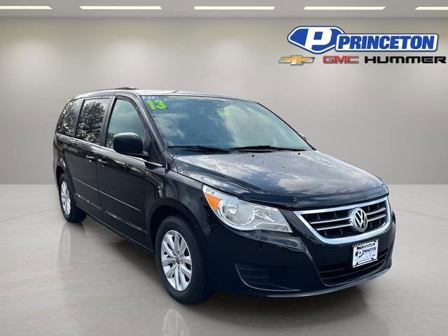 2013 Volkswagen Routan SE w/RSE & Navigation