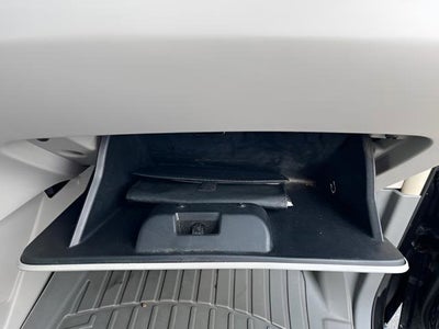 2013 Volkswagen Routan SE w/RSE & Navigation