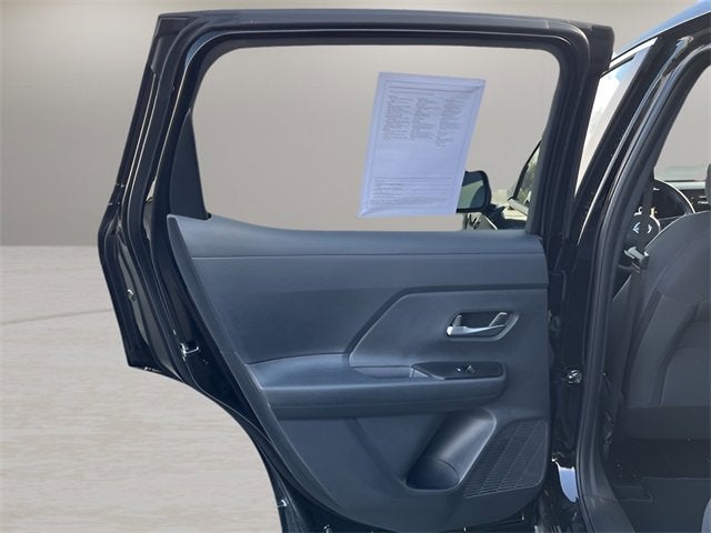 2025 Nissan Kicks SV