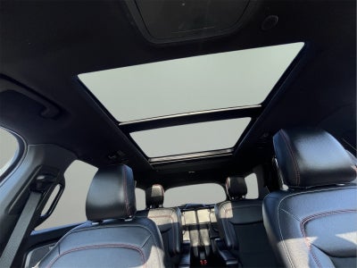 2024 Ford Explorer ST-Line