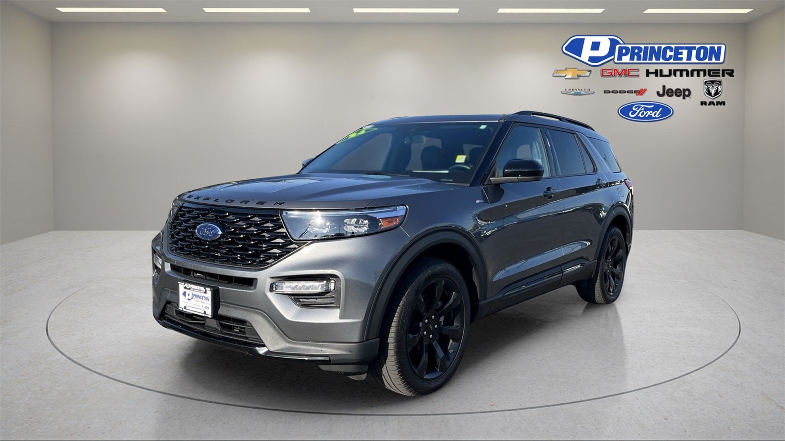 2024 Ford Explorer ST-Line
