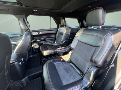 2024 Ford Explorer ST-Line