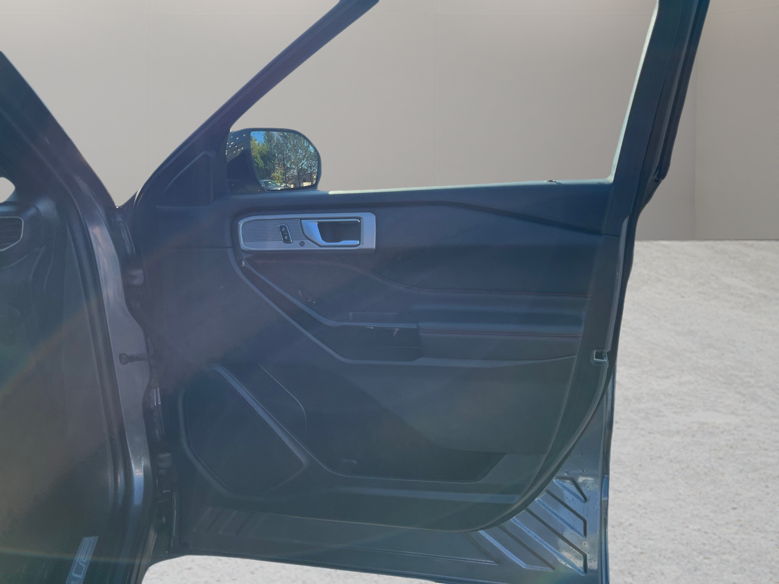 2024 Ford Explorer ST-Line