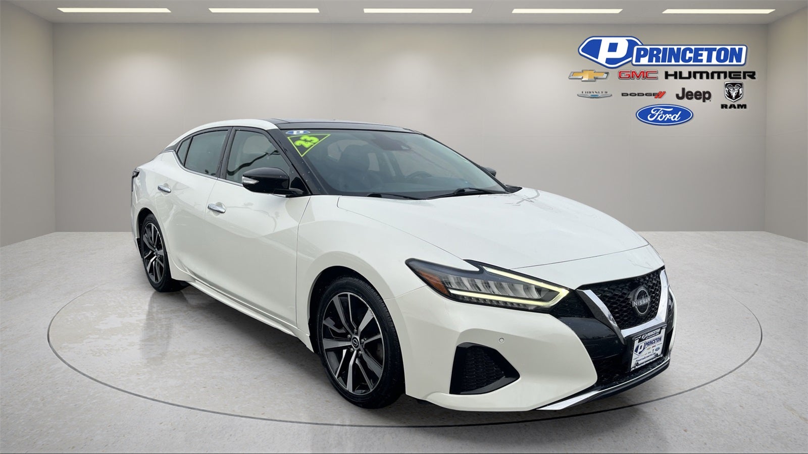 2023 Nissan Maxima Base