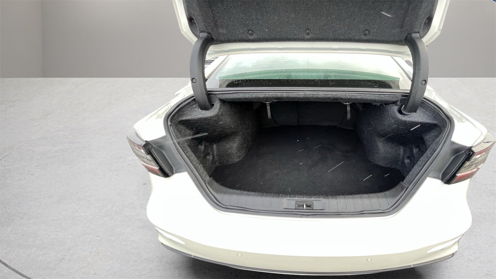 2023 Nissan Maxima Base