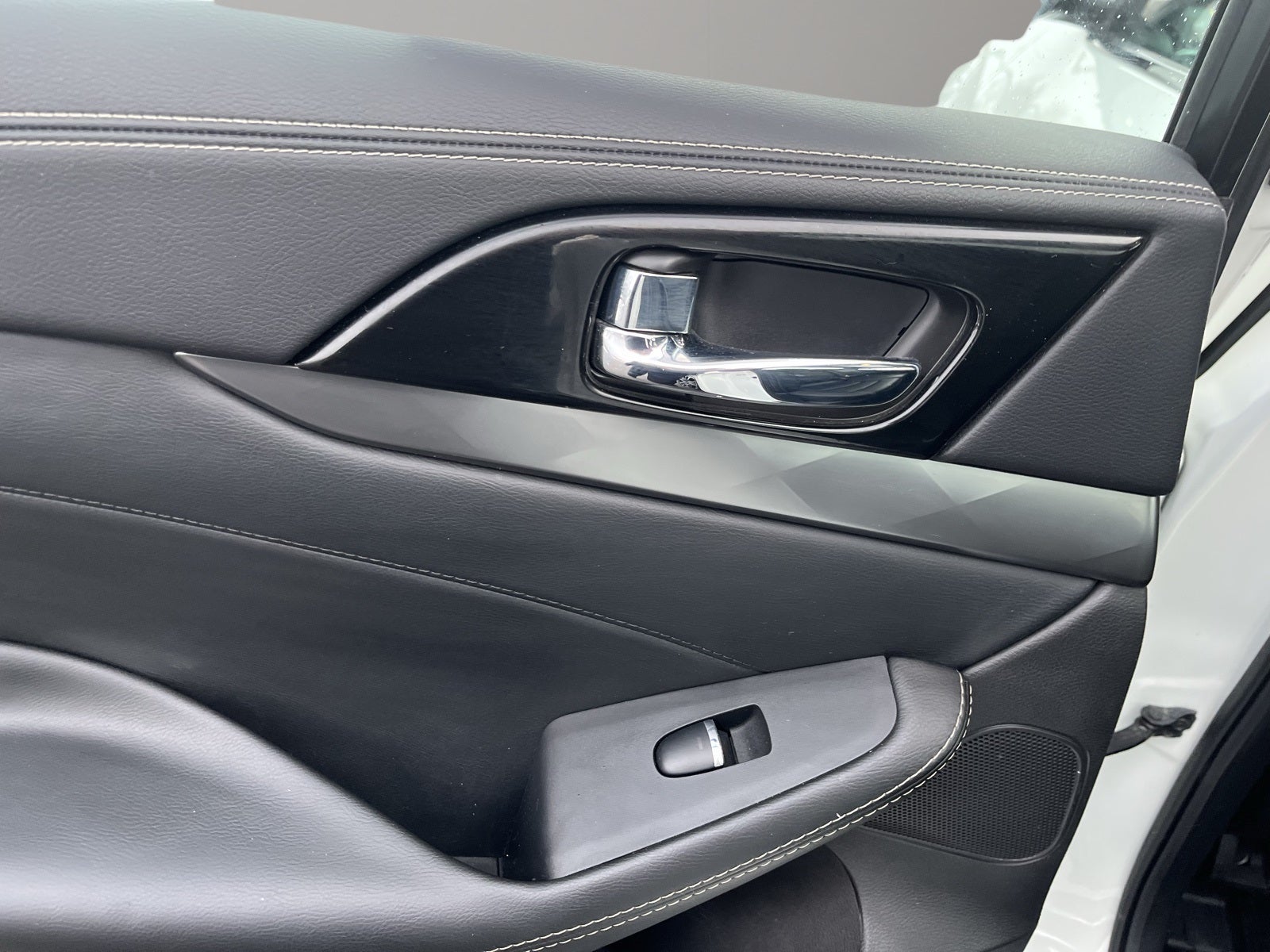 2023 Nissan Maxima Base