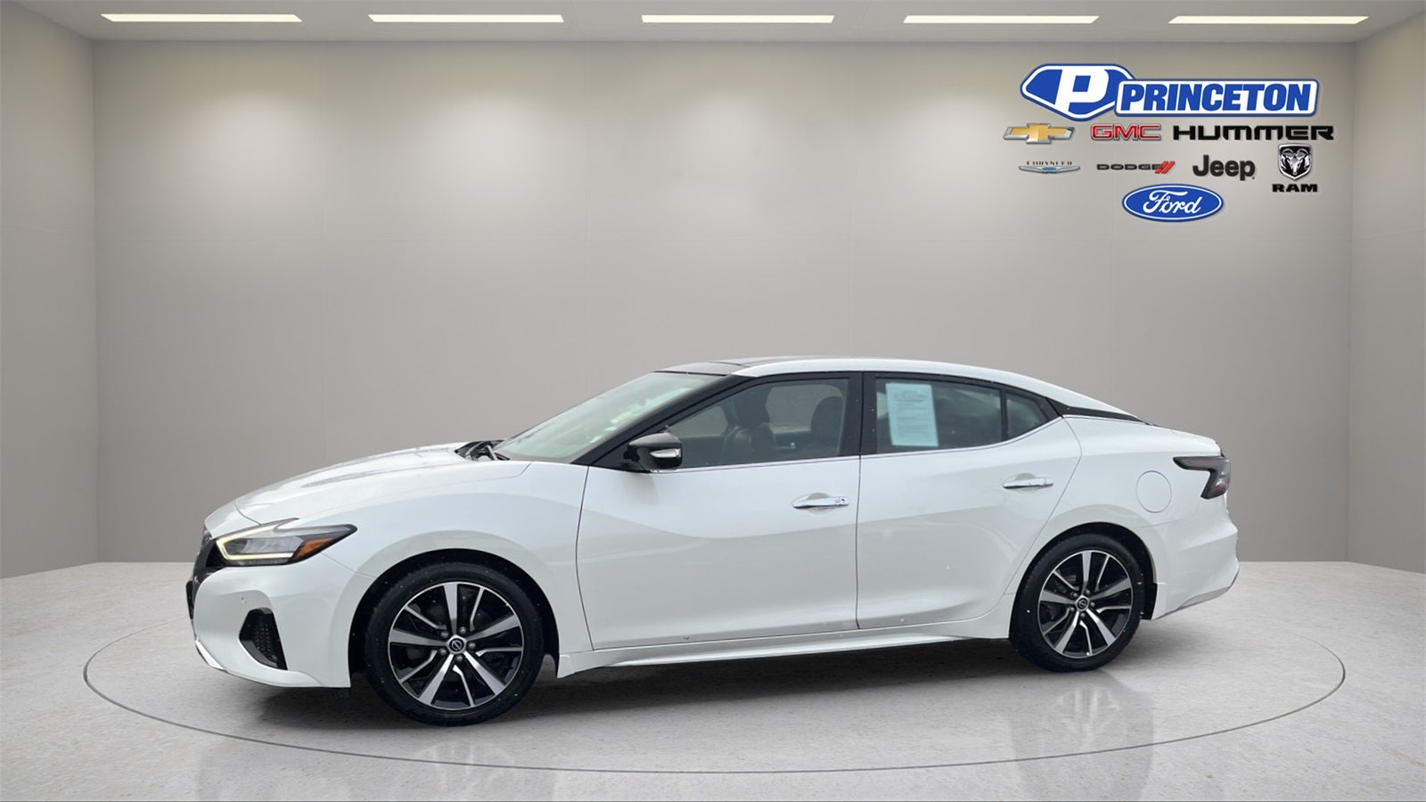 2023 Nissan Maxima Base