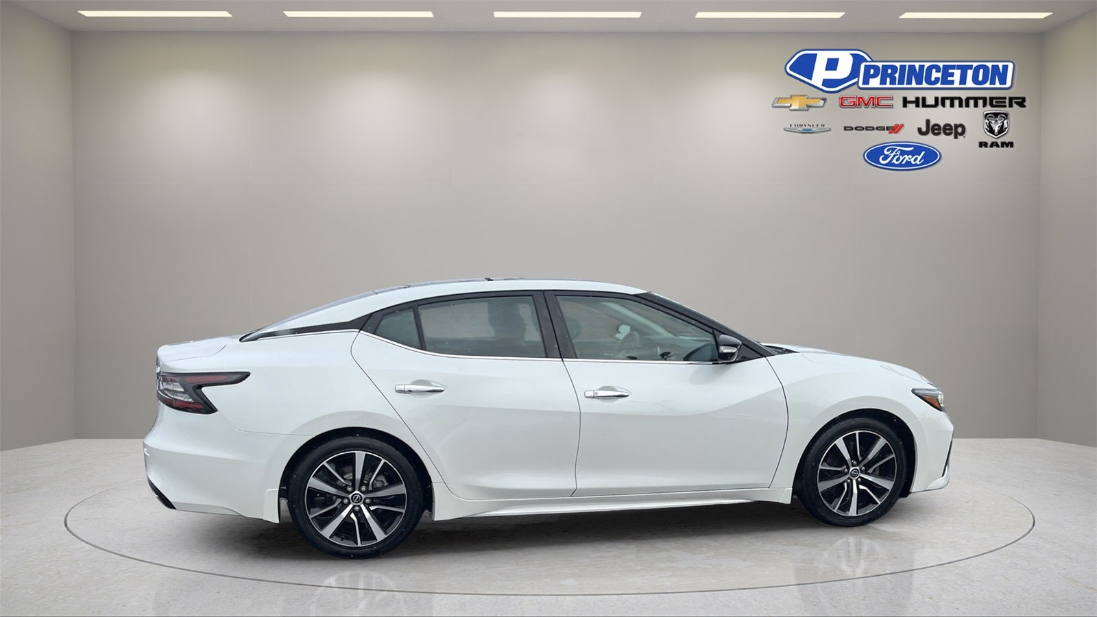 2023 Nissan Maxima Base