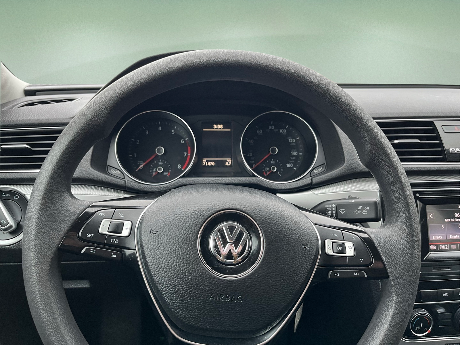 2018 Volkswagen Passat Base