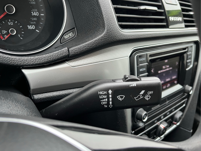 2018 Volkswagen Passat Base