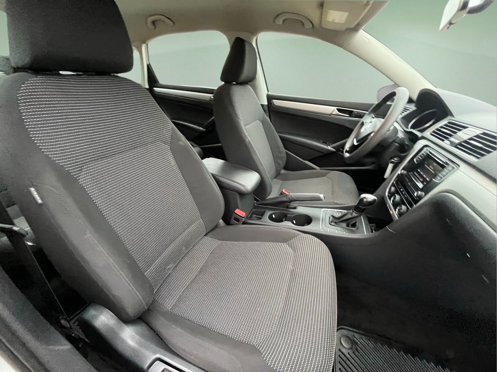 2018 Volkswagen Passat Base