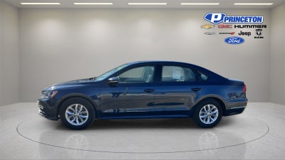 2018 Volkswagen Passat Base