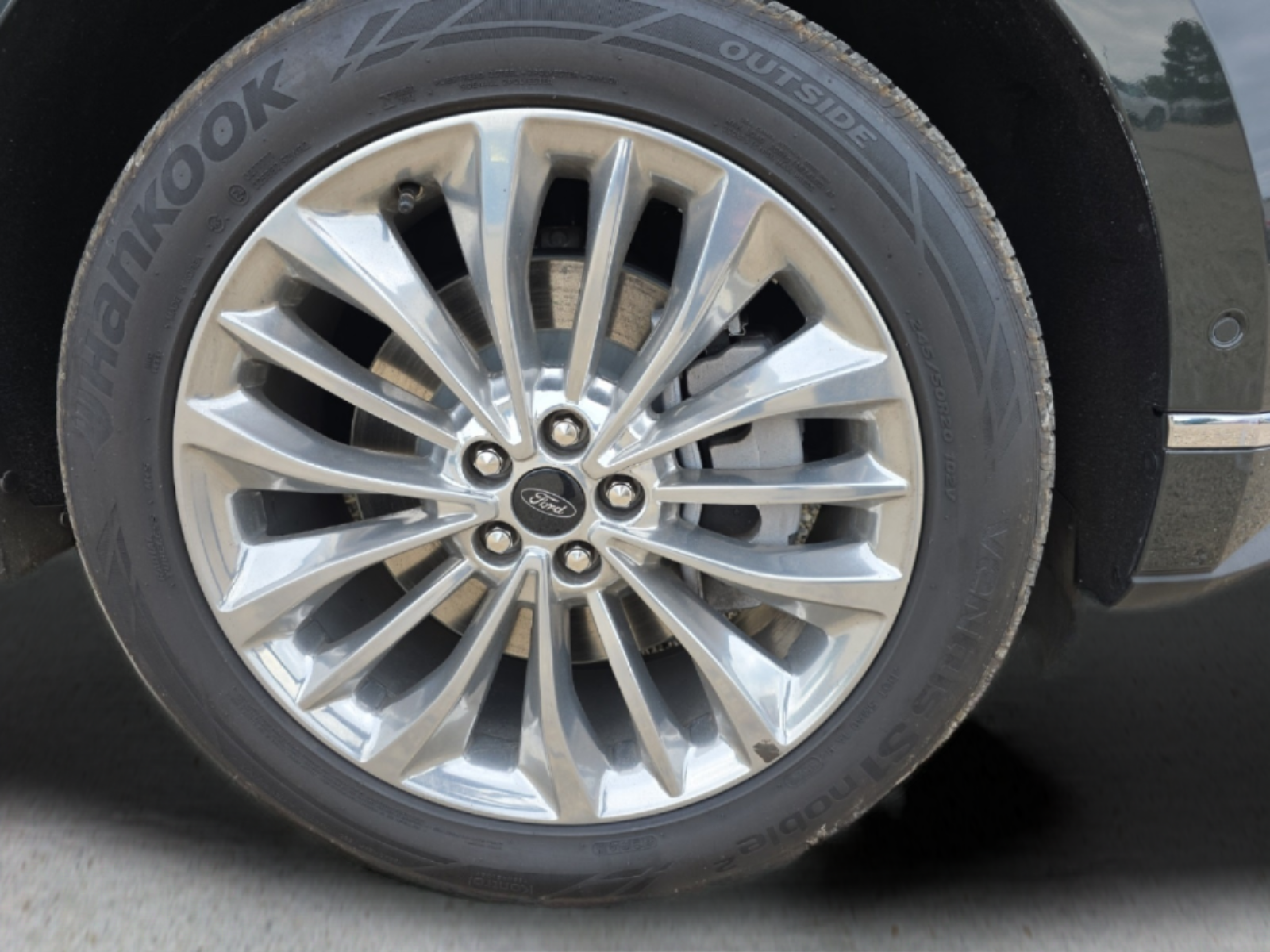 2024 Ford Edge Titanium