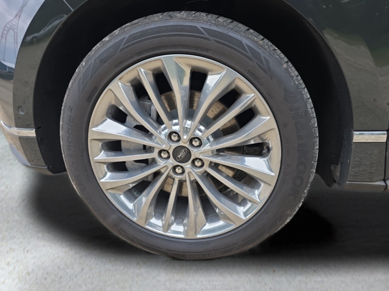 2024 Ford Edge Titanium