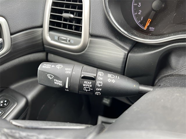 2020 Jeep Grand Cherokee Laredo E 4x4