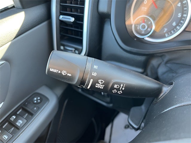 2022 RAM 1500 Big Horn Quad Cab 4x4 6'4' Box