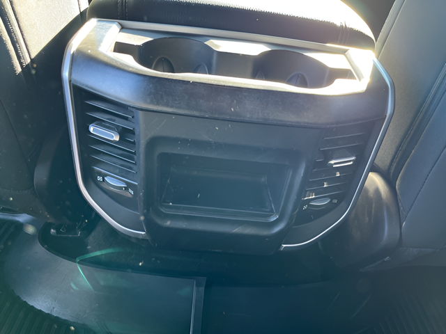 2022 RAM 1500 Big Horn Quad Cab 4x4 6'4' Box