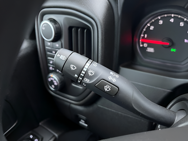 2025 Chevrolet Silverado 2500HD 4WD Crew Cab Standard Bed Custom