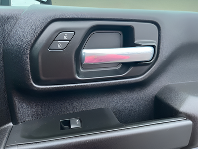 2025 Chevrolet Silverado 2500HD 4WD Crew Cab Standard Bed Custom