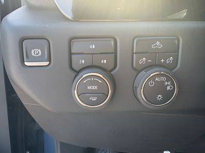 2024 Chevrolet Silverado 2500HD 4WD Crew Cab Long Bed LT