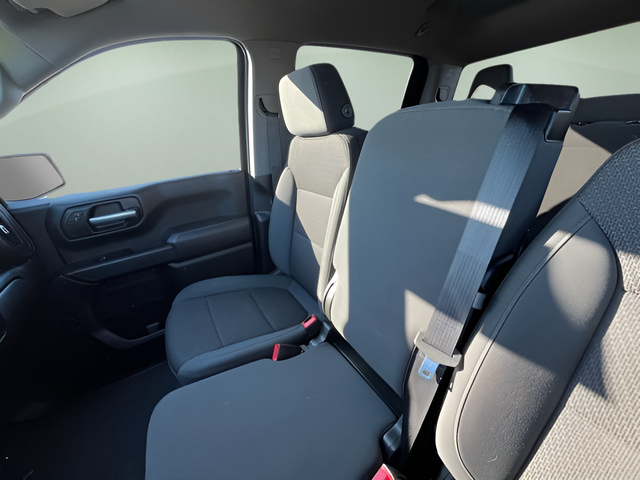 2021 Chevrolet Silverado 1500 4WD Crew Cab Short Bed Custom