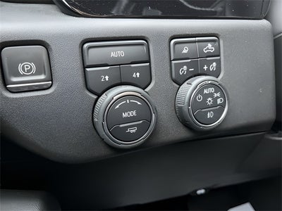 2022 Chevrolet Silverado 1500 4WD Crew Cab Short Bed LTZ