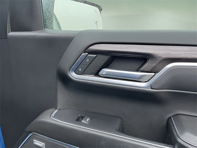 2022 Chevrolet Silverado 1500 4WD Crew Cab Short Bed LTZ