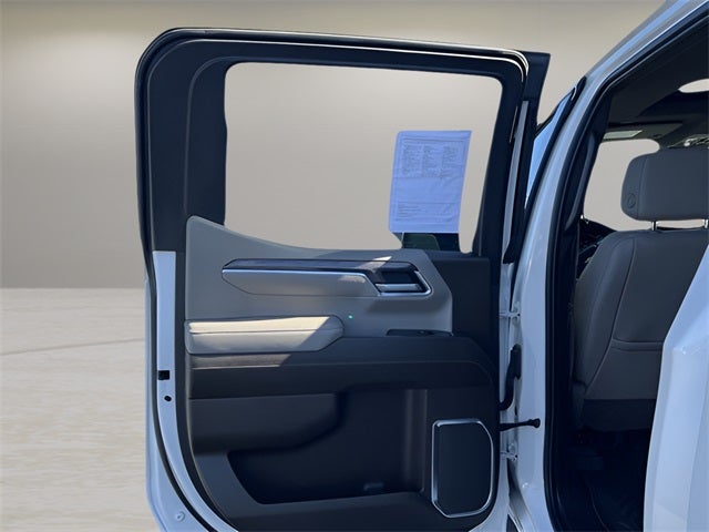 2024 Chevrolet Silverado 1500 4WD Crew Cab Short Bed LTZ