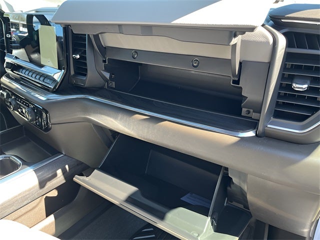 2024 Chevrolet Silverado 1500 4WD Crew Cab Short Bed LTZ