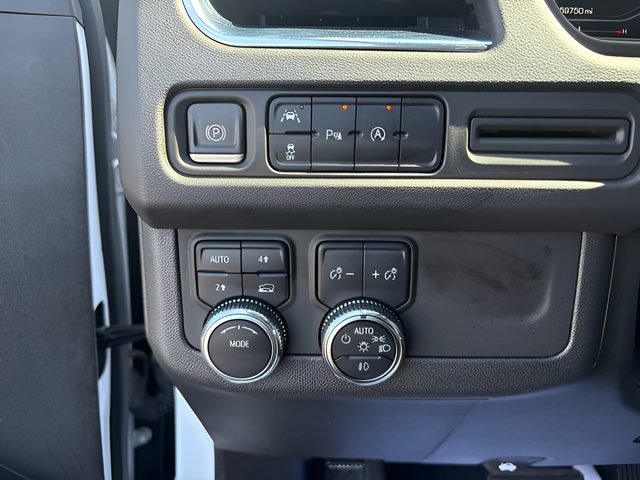 2023 GMC Yukon 4WD SLT