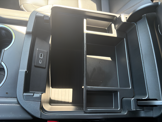 2023 GMC Yukon 4WD SLT