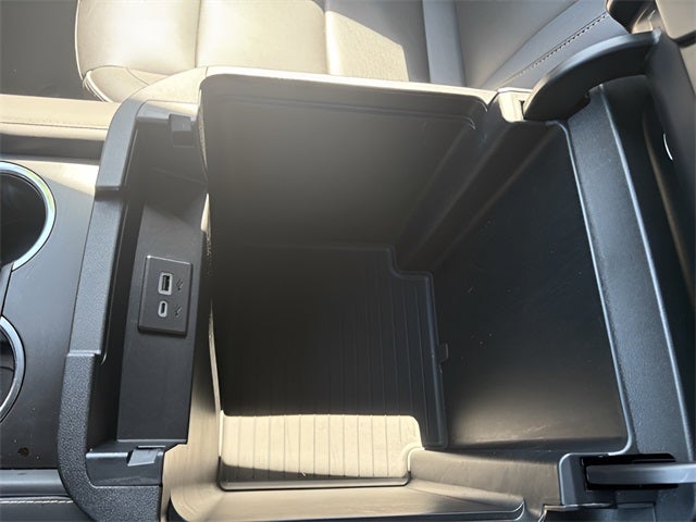 2023 GMC Yukon 4WD SLT