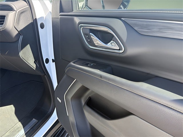 2023 GMC Yukon 4WD SLT