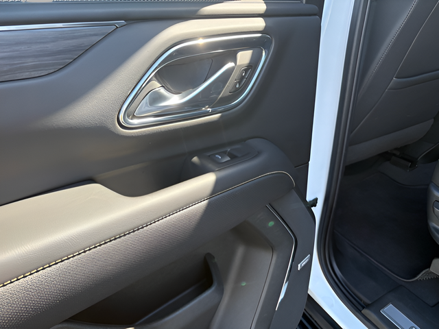 2023 GMC Yukon 4WD SLT