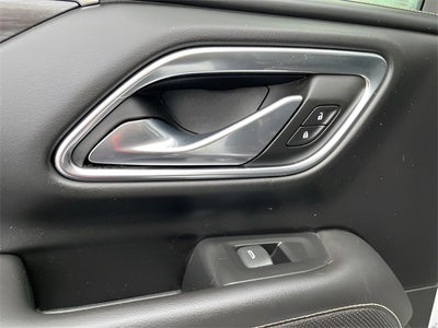 2023 GMC Yukon 4WD SLT