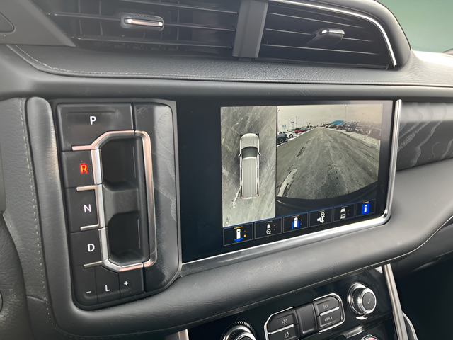 2022 GMC Yukon 4WD Denali