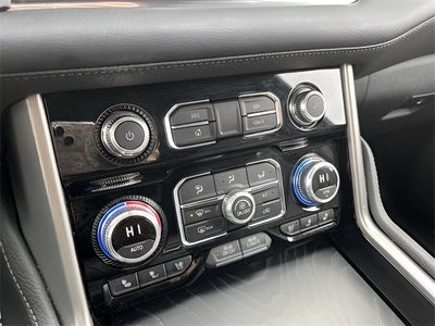 2022 GMC Yukon 4WD Denali