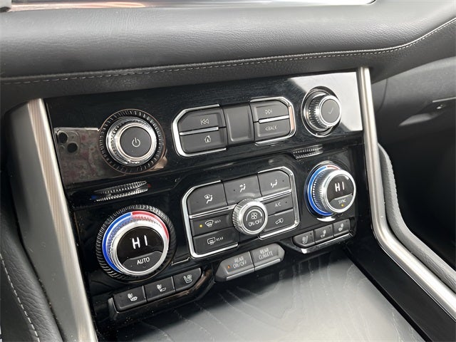 2022 GMC Yukon 4WD Denali