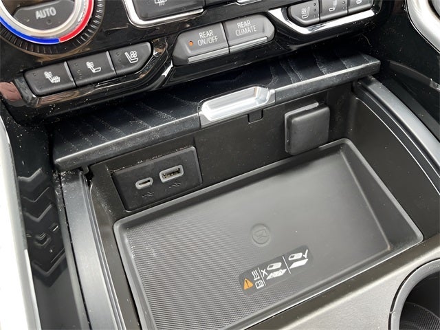 2022 GMC Yukon 4WD Denali