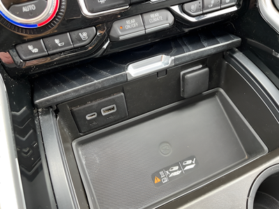 2022 GMC Yukon 4WD Denali