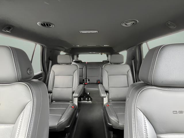 2022 GMC Yukon 4WD Denali