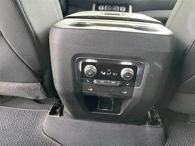 2022 GMC Yukon 4WD Denali