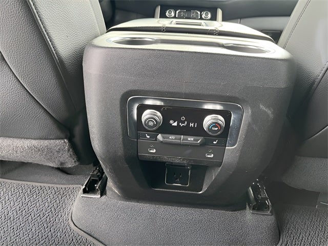 2022 GMC Yukon 4WD Denali