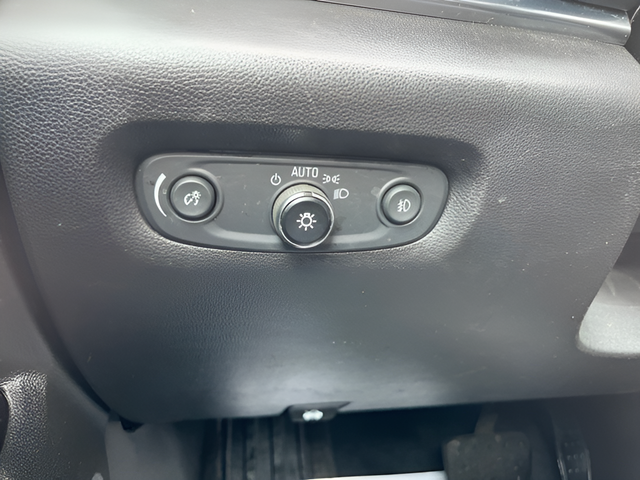 2021 Chevrolet Traverse FWD LT Cloth