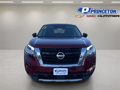 2025 Nissan Pathfinder SL 4WD