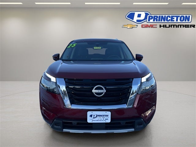 2025 Nissan Pathfinder SL 4WD