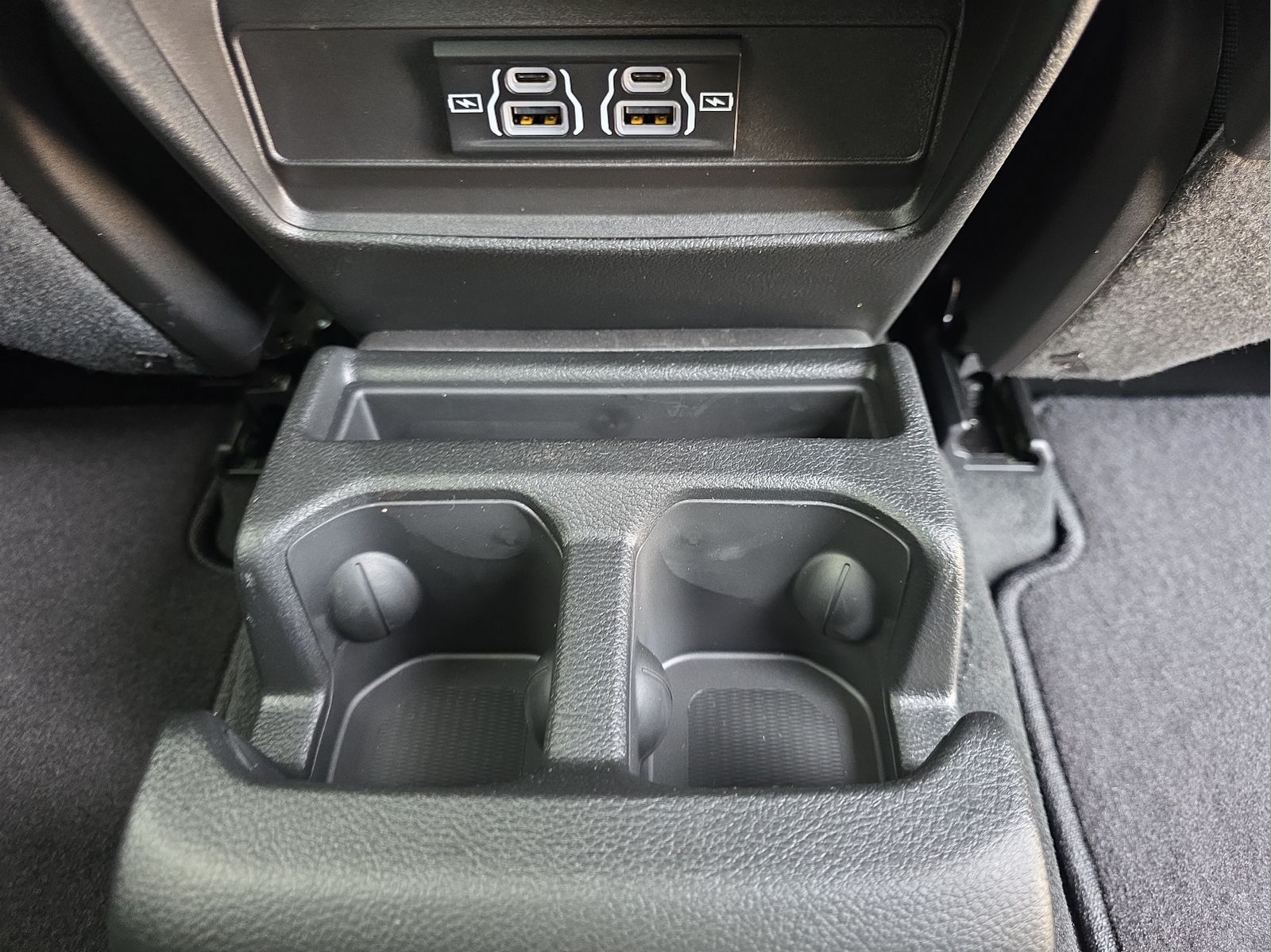 2026 Jeep Grand Cherokee GRAND CHEROKEE L LAREDO 4X4