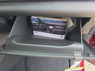 2026 Jeep Grand Cherokee GRAND CHEROKEE L LAREDO 4X4