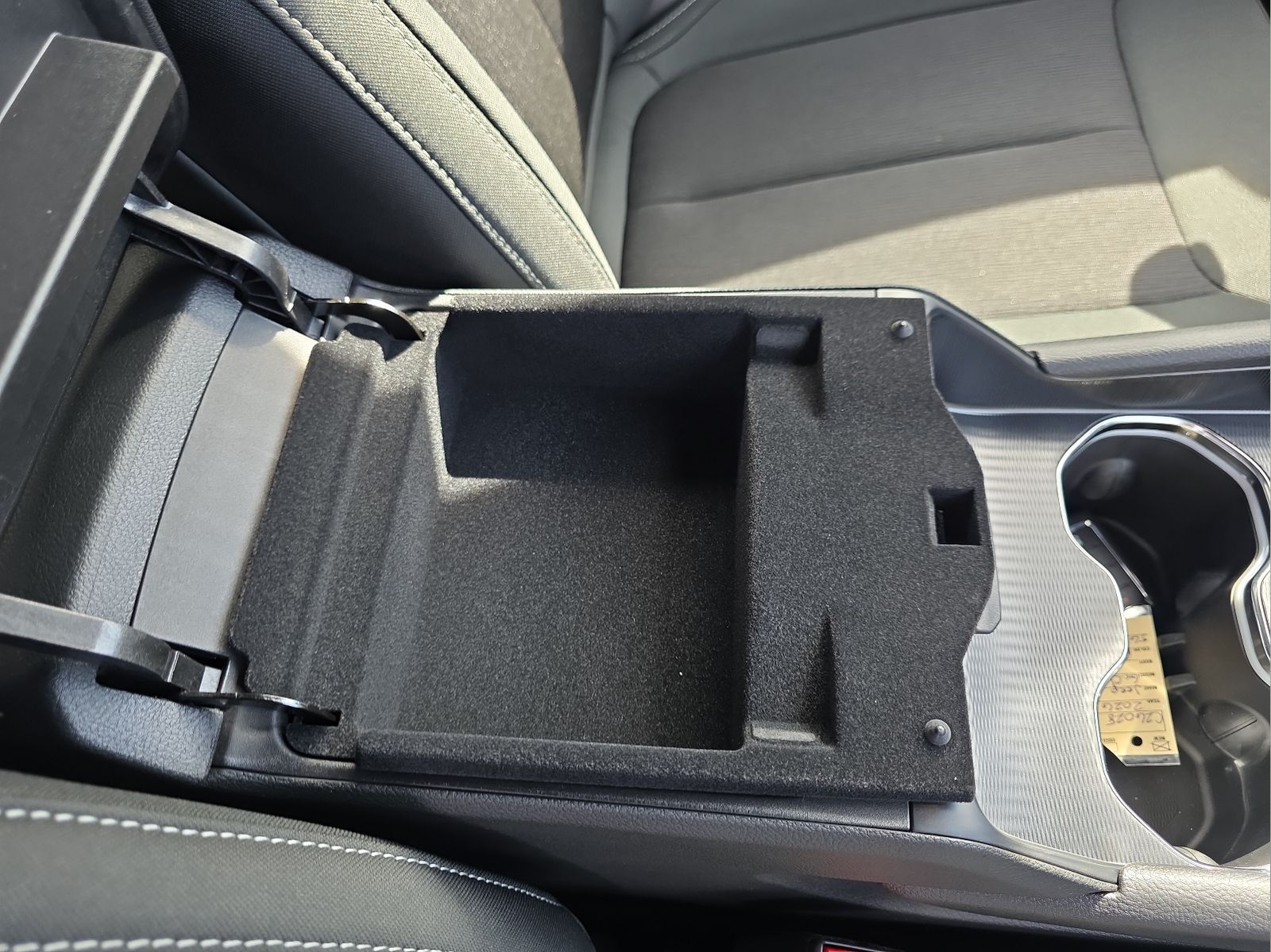 2026 Jeep Grand Cherokee GRAND CHEROKEE L LAREDO 4X4